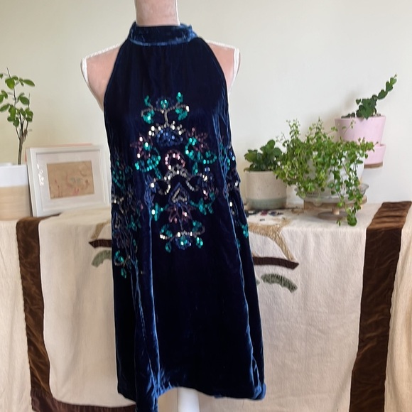 Free people velvet sequin dress. Sz M. - Picture 2 of 7